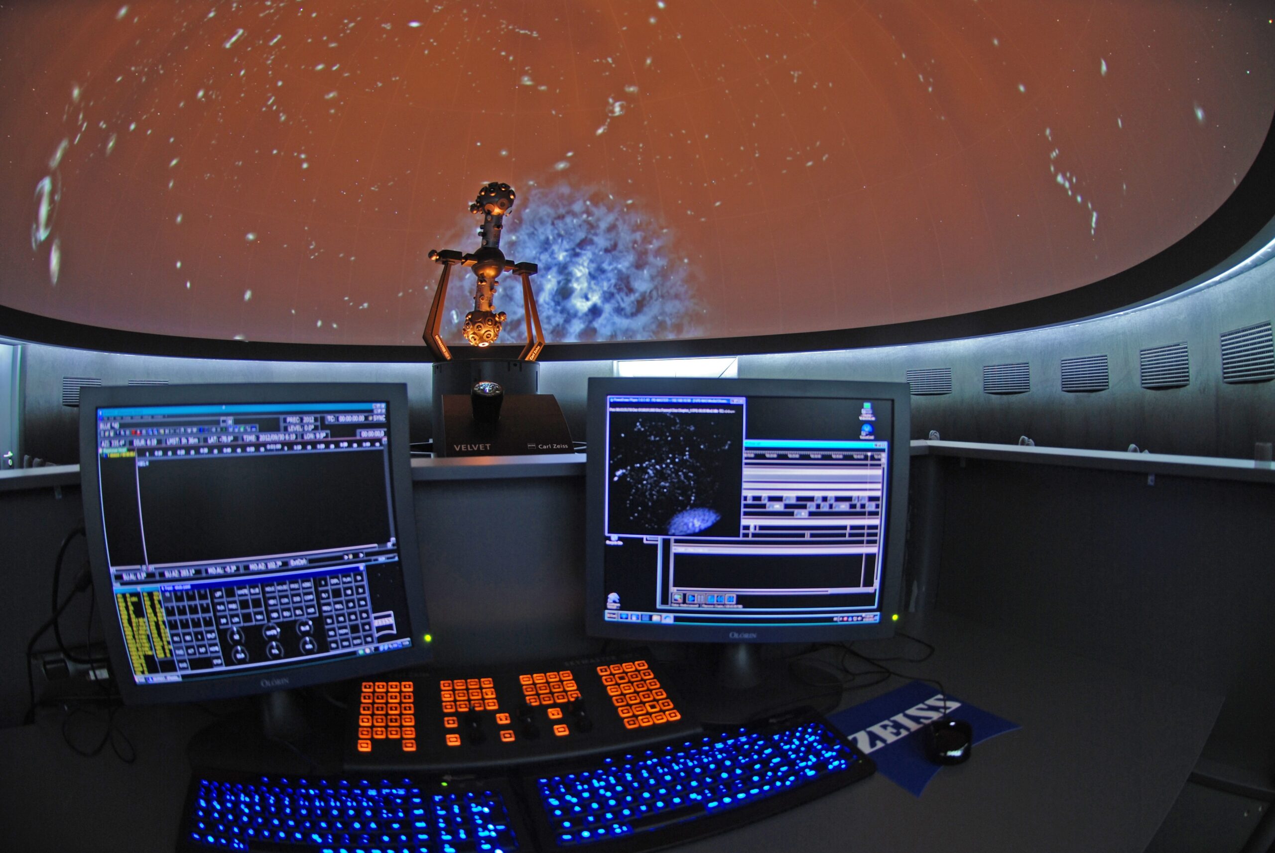 Laupheim_Planetarium_3 M1A1 Abrams tank